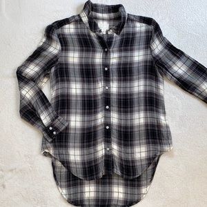 Caslon black gray plaid hi lo soft flannel shirt Sz Petite S
